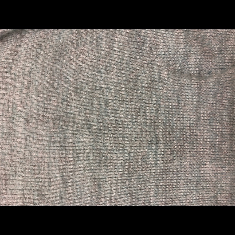 Soft and sexy plus top. Pre-owned. Good condition. - Picture 4 of 4